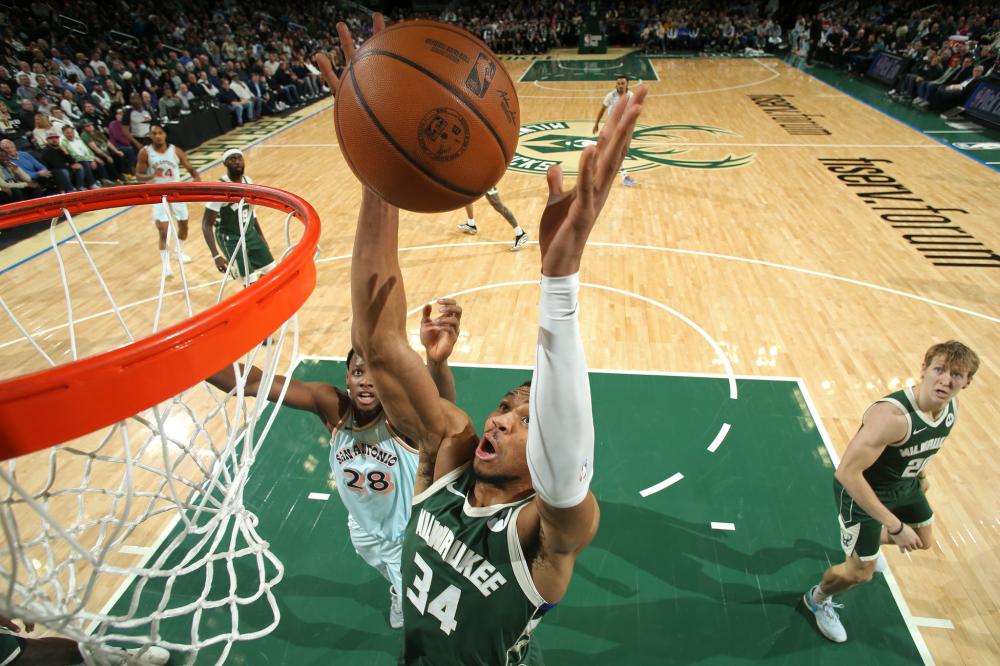 比赛表现 比赛表现